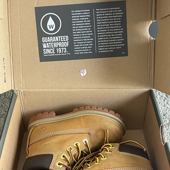 Timberland Premium Waterproof 6 IN Boot Wheat Nubuck Toddler Size 7.5 M - Picture 7 of 8